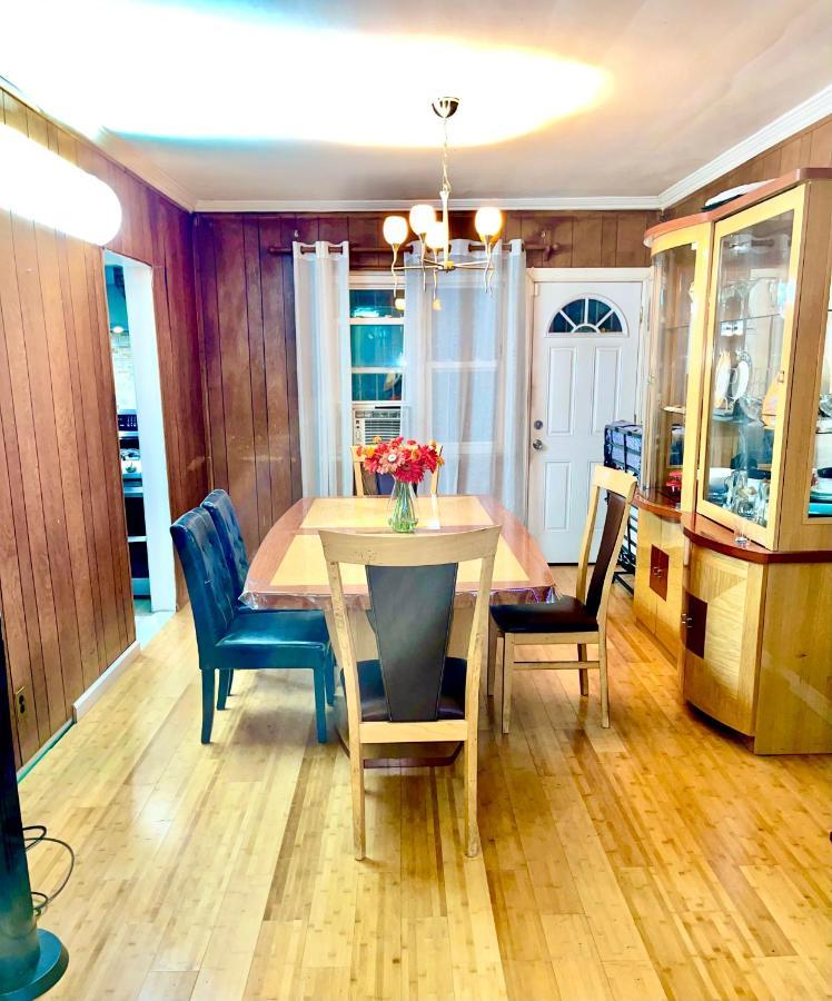 Lga Airport 3 Mins, 3 Bedroom Duplex House, Parking And Private Backyard, 9Mins Subway! 뉴욕 외부 사진