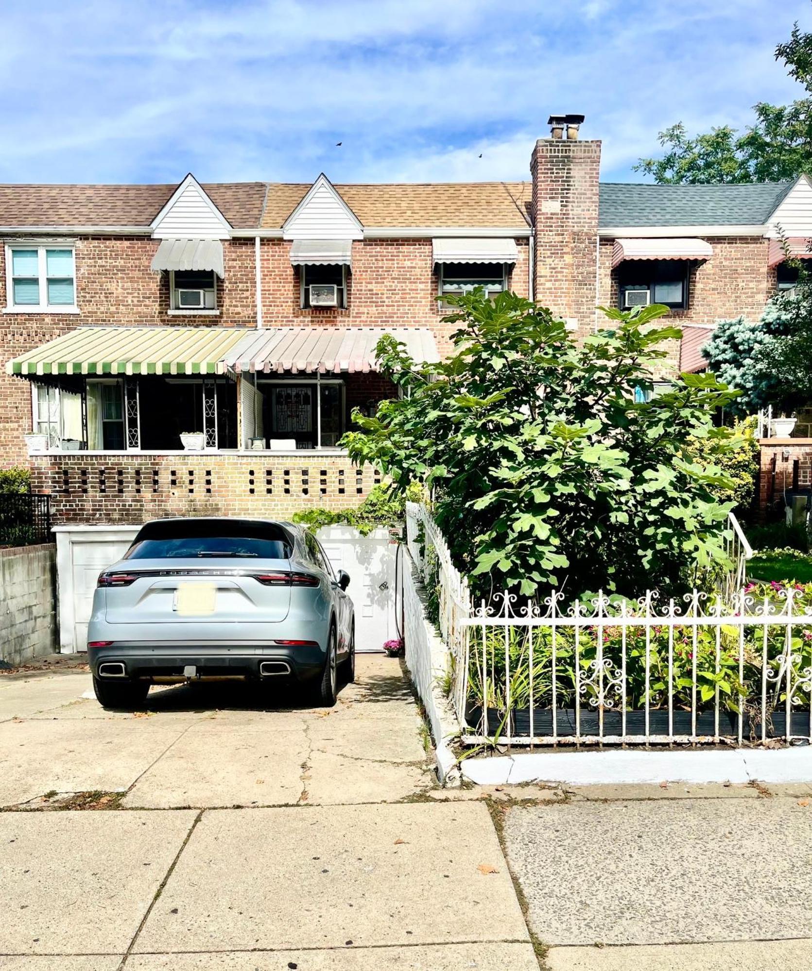 Lga Airport 3 Mins, 3 Bedroom Duplex House, Parking And Private Backyard, 9Mins Subway! 뉴욕 외부 사진
